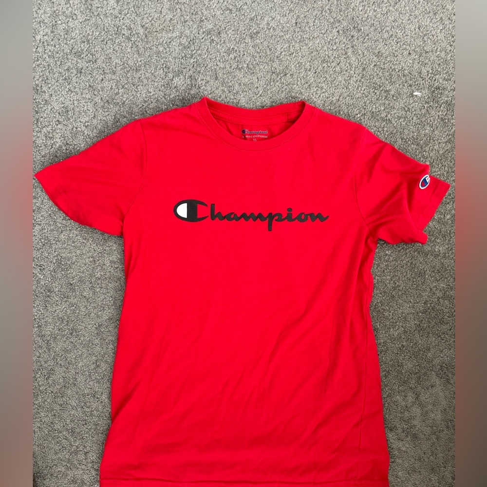 Champions, red boys T-shirt size extra large